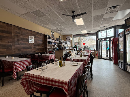 Photo Gio's Cafe And Deli - 3