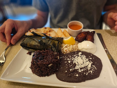 Photo Glorias Latin Cuisine - 13