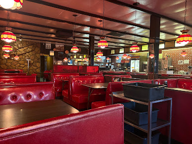 Photo Golden House Restaurant & Pancake House - 2