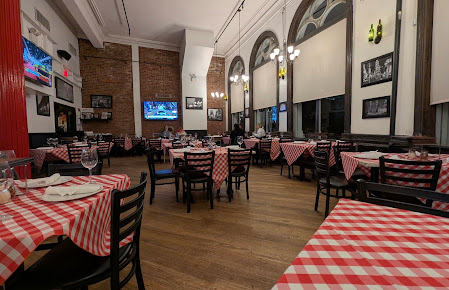 Photo Grimaldi's Pizzeria - 9