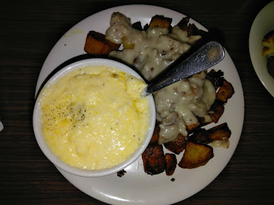 Photo H M Restaurant - 10