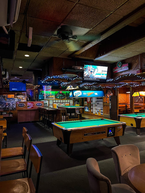 Photo Instant Replay Sports Bar - 9