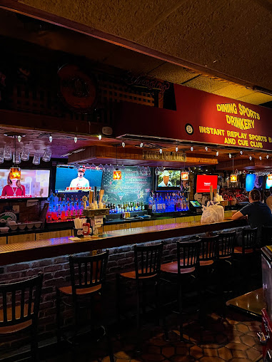 Photo Instant Replay Sports Bar - 3