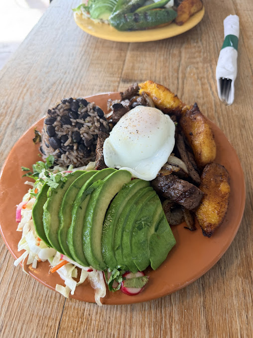 Photo Irazu Costa Rican Restaurant & Catering - 12