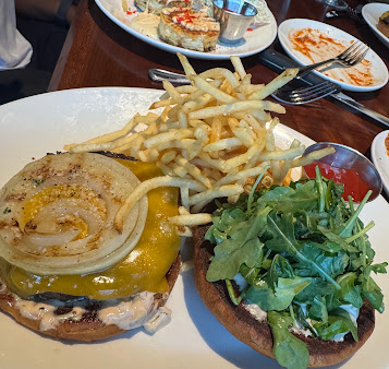 Photo J. Alexander's Restaurant - 11