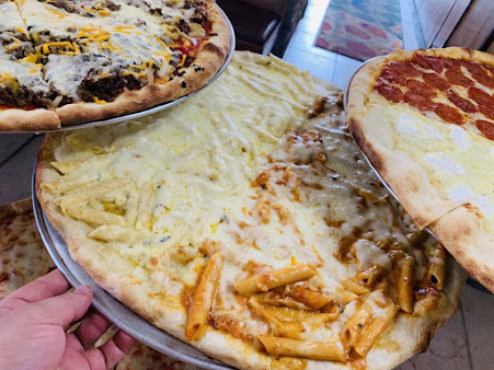 Photo Jacks Pizzeria - 2