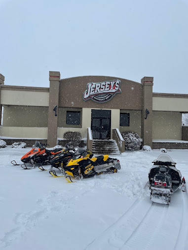 Photo Jerseys Gameday Grill - 13