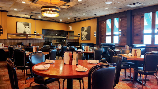 Photo Johnny's Kitchen And Tap - 10