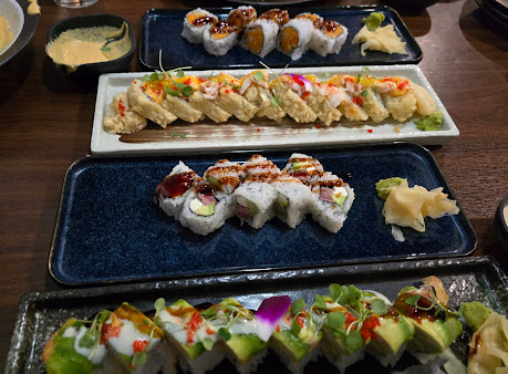 Photo Koi Japanese Hibachi Sushi - 0