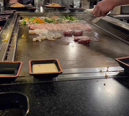Photo Koi Japanese Hibachi Sushi - 10