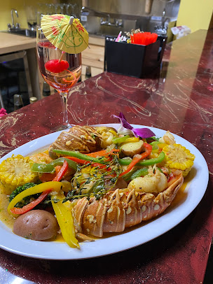 Photo Kool Breeze Jamerican Cuisine Restaurant - 17