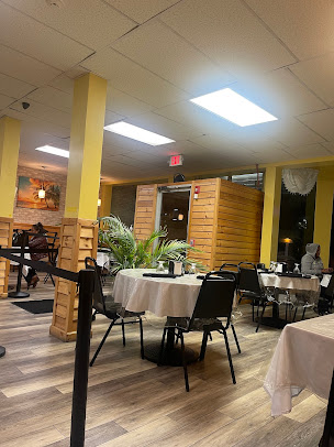 Photo Kool Breeze Jamerican Cuisine Restaurant - 15