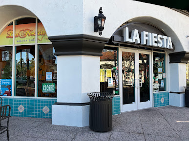 Photo La Fiesta Mexican Grill - 0