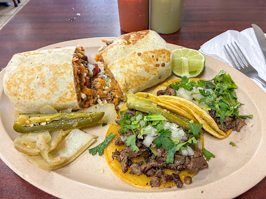 Photo La Super Quesadilla Restaurant - 2