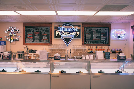 Photo Lake Oswego Ice Creamery And Restaurant - 0