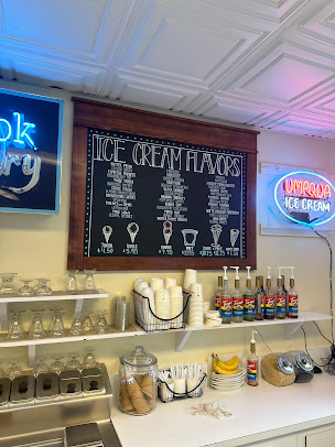 Photo Lake Oswego Ice Creamery And Restaurant - 10