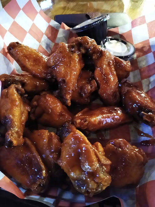 Photo Lakes Sports Bar Grill - 13