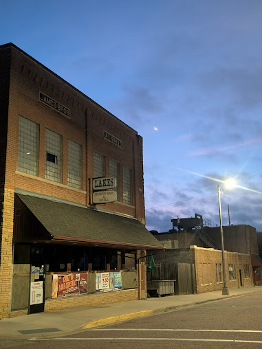 Photo Lakes Sports Bar Grill - 6