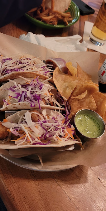 Photo Landmark Bar Grill - 7