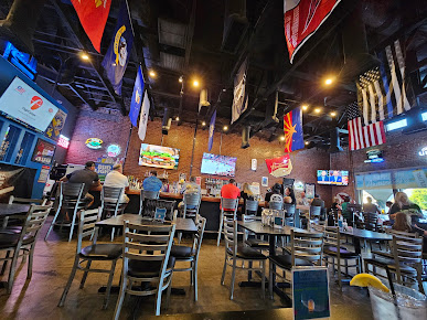 Photo Lazy Palm Sports Grill - 0
