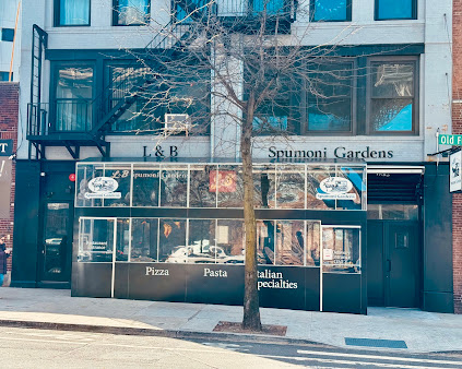 Photo L&B Spumoni Gardens - 16
