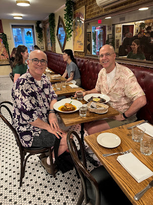 Photo Le Tout Va Bien - French Restaurant - 11