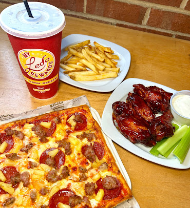Photo Ledo Pizza Mt Airy Md - 3