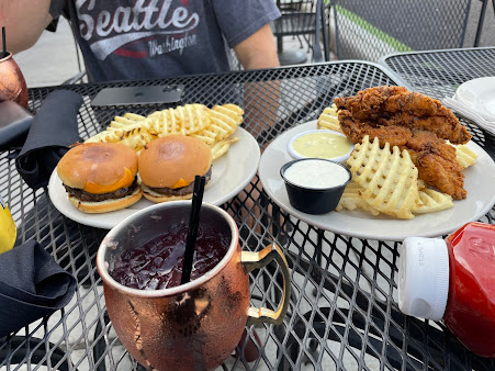Photo Lil Cooperstown Bar Grill West Linn - 1
