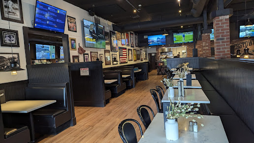 Photo Lil Cooperstown Bar Grill - 3