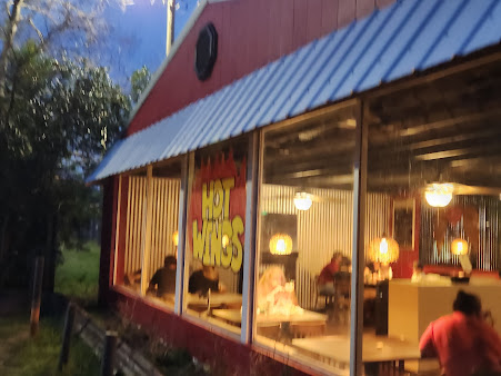 Photo Lindys Chicken - 16