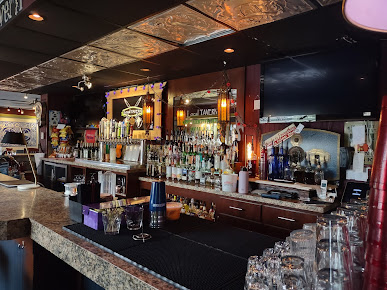 Photo Local Tavern Willoughby Hills - 3