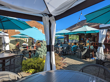 Photo Local Tavern Willoughby Hills - 5