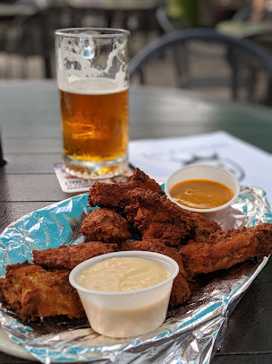 Photo Local Tavern Willoughby Hills - 6
