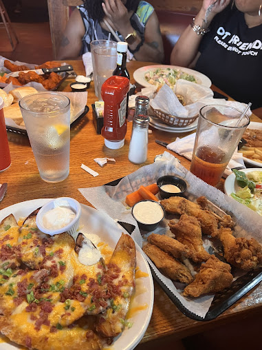 Photo Logan's Roadhouse - 16