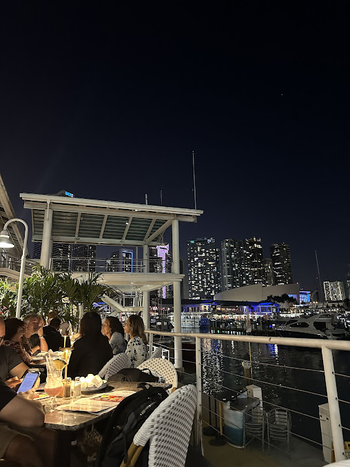 Photo Lombardis Miami Italian Restaurant - 5