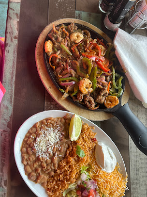 Photo Los Amigos Mexican Grill - 15