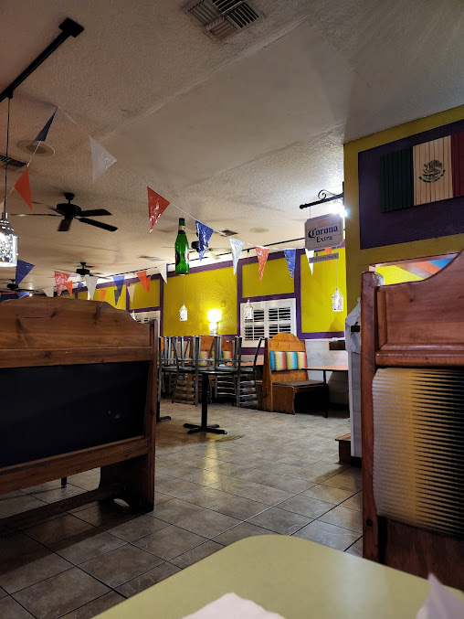 Photo Los Compadres Mexican Grill - 6