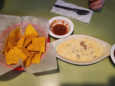Photo Los Compadres Mexican Grill - 7