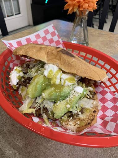 Photo Los Olivos Hot Food And Market - 4