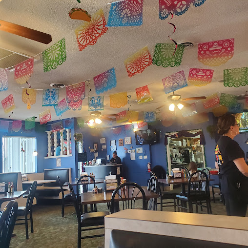 Photo Los Pinguinos Mexican Restaurant - 0