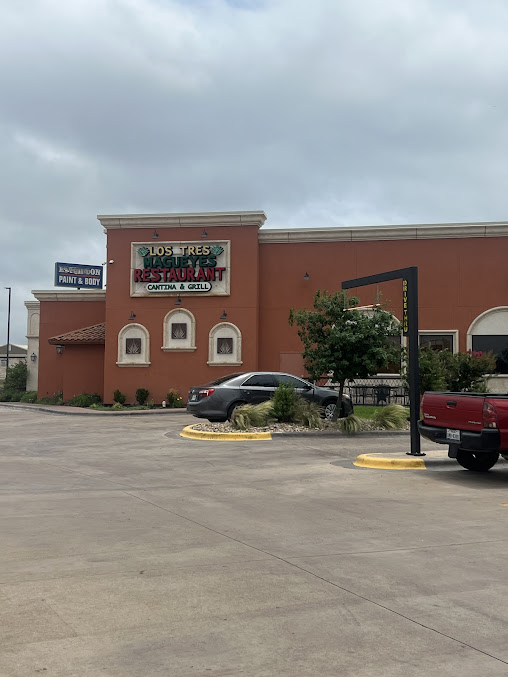 Photo Los Tres Magueyes Cantina Grill - 3