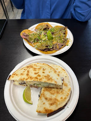 Photo Los Trompos Tacos De Barrio - 13