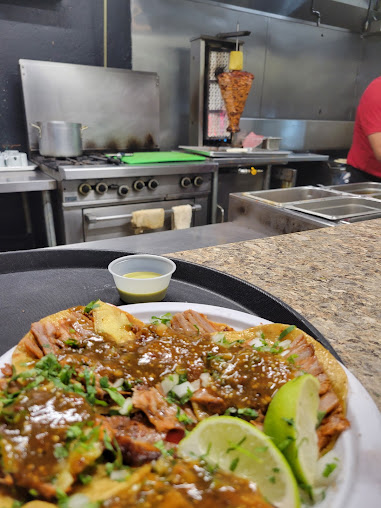 Photo Los Trompos Tacos De Barrio - 14