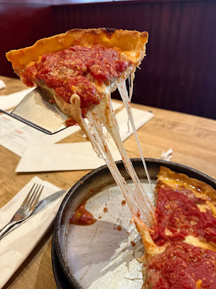 Photo Lou Malnati's Pizzeria - 19