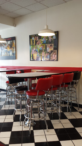 Photo Love's Yogurt & Salads - 6