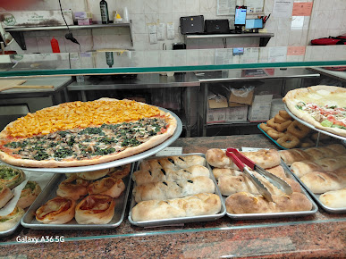 Photo Luigi's Pizza - 1