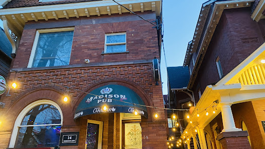 Photo Madison Avenue Pub - 16