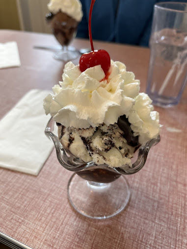 Photo Main Street Ice Cream Parlor - 6