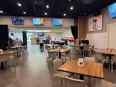 Photo Michael’s Grill & Salad Bar - 3