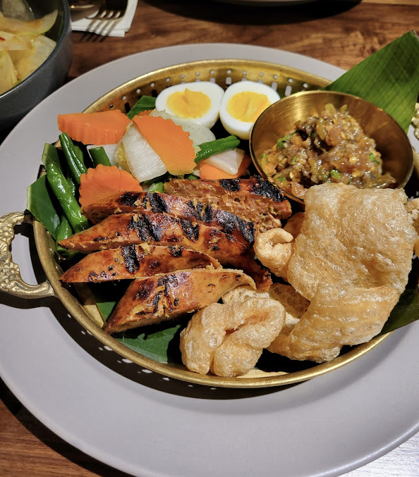 Photo Mitr Thai Restaurant - 1